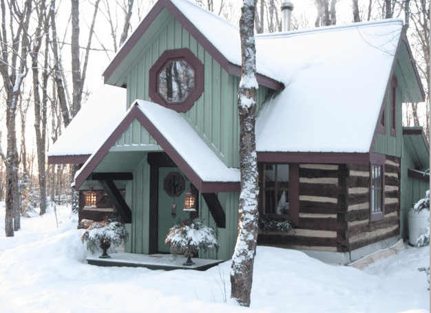 Highlander House in Winter at northern edge algonquin